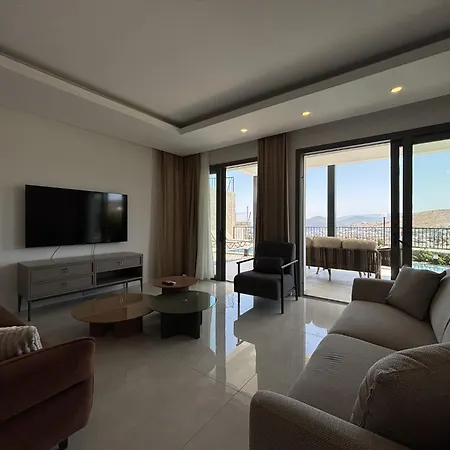 Premium Tuerkbuekue With Private Pool بودروم