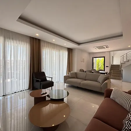 Premium Tuerkbuekue With Private Pool بيت للعطل بودروم