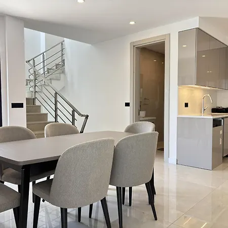Premium Tuerkbuekue With Private Pool بيت للعطل *