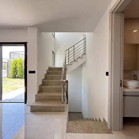 Premium Tuerkbuekue With Private Pool بيت للعطل