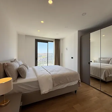 Premium Tuerkbuekue With Private Pool بيت للعطل