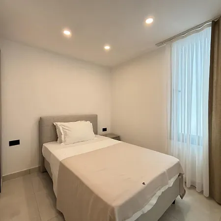 Premium Tuerkbuekue With Private Pool بيت للعطل *