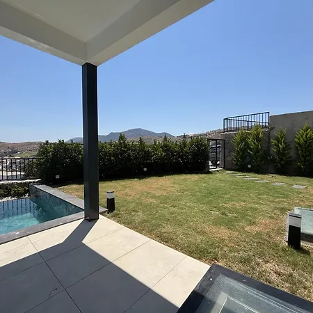 Premium Tuerkbuekue With Private Pool بودروم